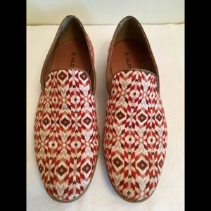 Unique patterned Aldo loafers